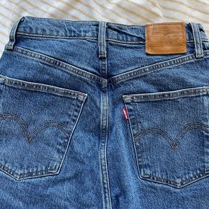 LEVI’S Ribcage High Rise Ankle Jeans / Size 27 / Dark Wash / 99% COTTON